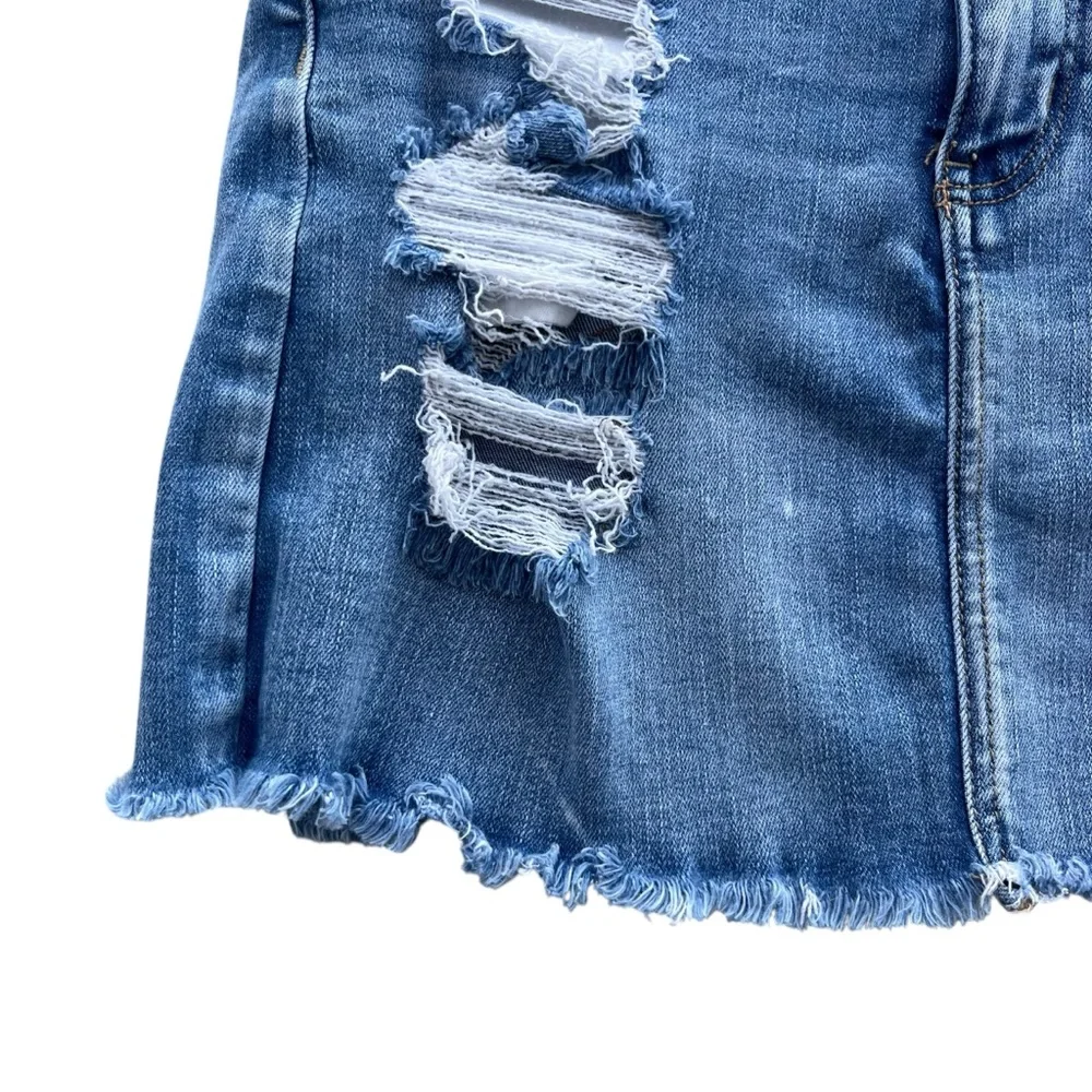 American Eagle Women’s 4 Light Wash Hi-Rise Mini Next Level Stretch X Jean Skirt